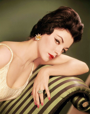 Joan Collins pic #351770