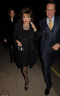 photo 19 in Joan Collins gallery [id652577] 2013-12-13 00:00:00