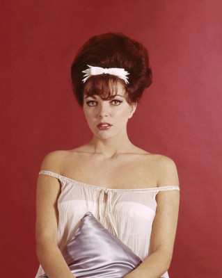 Joan Collins pic #182416