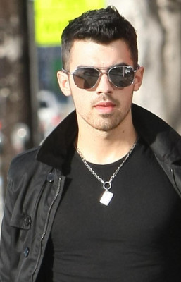 Joe Jonas pic #444954