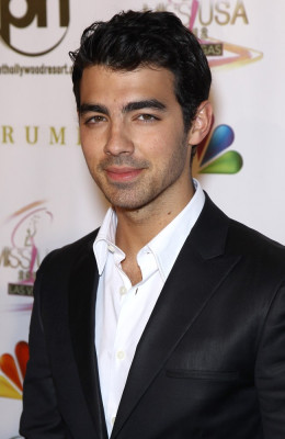 Joe Jonas pic #560133