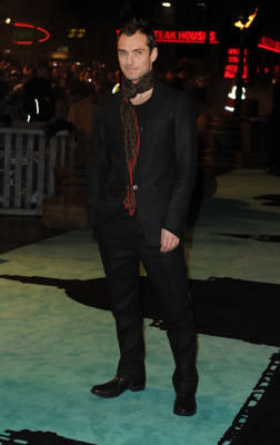 Jude Law pic #429344