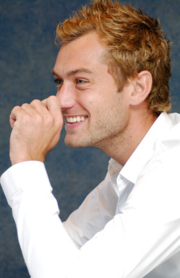 photo 4 in Jude Law gallery [id427003] 2011-12-07 00:00:00