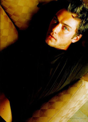 Jude Law pic #8913