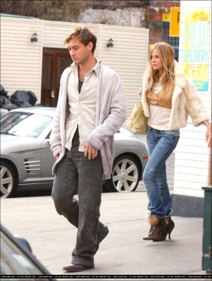 Jude Law pic #26936
