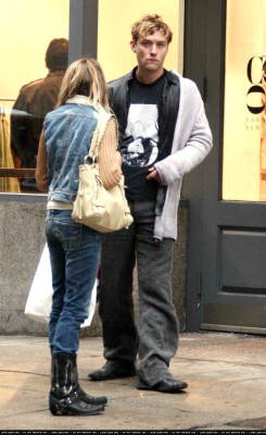 Jude Law pic #26937