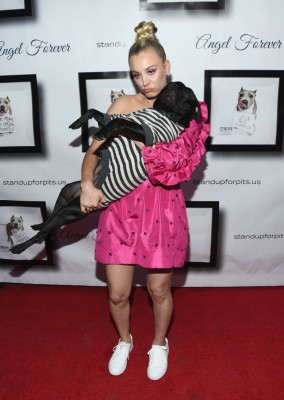 photo 26 in Kaley Cuoco gallery [id1083135] 2018-11-15 00:00:00