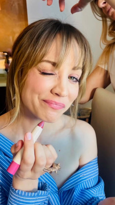Kaley Cuoco pic #1321153
