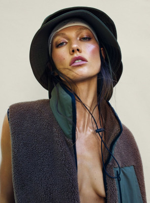 photo 11 in Karlie gallery [id1356764] 2024-09-15 00:00:00