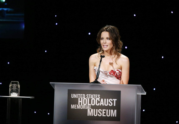 Kate Beckinsale pic #679685
