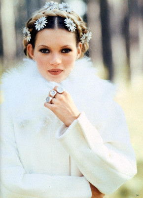 photo 28 in Kate Moss gallery [id226746] 2010-01-15 00:00:00
