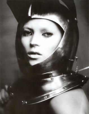 photo 21 in Kate Moss gallery [id36113] -0001-11-30 00:00:00
