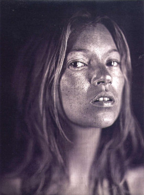 photo 23 in Kate Moss gallery [id7984] -0001-11-30 00:00:00