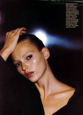 photo 3 in Kate Moss gallery [id92257] 2008-05-23 00:00:00