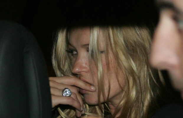 photo 9 in Kate Moss gallery [id37844] -0001-11-30 00:00:00