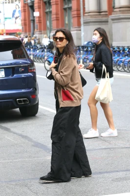 photo 22 in Katie Holmes gallery [id1304870] 2022-07-11 00:00:00