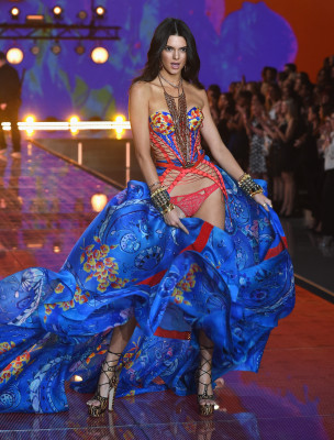 Kendall Jenner pic #811381