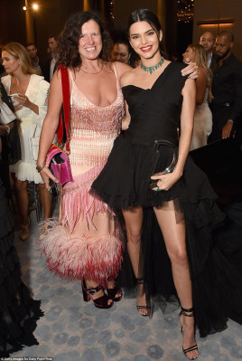 Kendall Jenner pic #962096