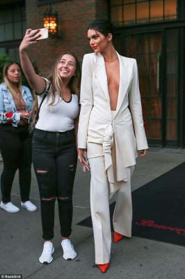 Kendall Jenner pic #1035878