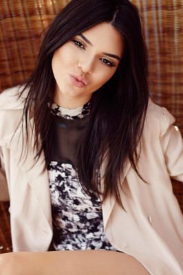 Kendall Jenner pic #789325