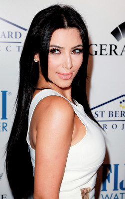 Kim Kardashian pic #378298