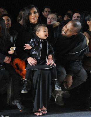 Kim Kardashian pic #760599