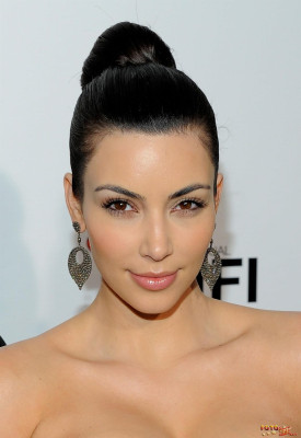 Kim Kardashian pic #717137