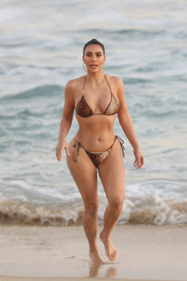Kim Kardashian pic #1230267