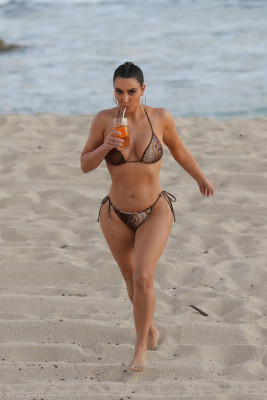 Kim Kardashian pic #1230271