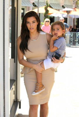 Kim Kardashian pic #520771