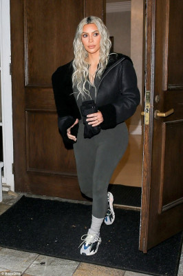 Kim Kardashian pic #998185