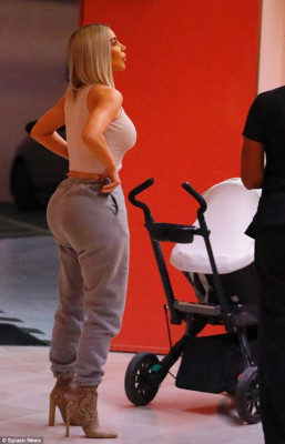 Kim Kardashian pic #1005162