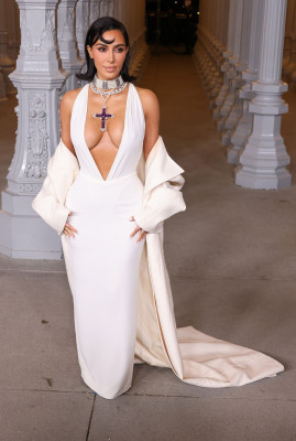 photo 3 in Kim Kardashian gallery [id1363174] 2025-01-08 00:00:00