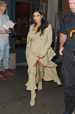 photo 8 in Kardashian gallery [id1253085] 2021-04-20 00:00:00