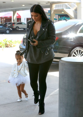 Kim Kardashian pic #777545