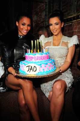 Kim Kardashian pic #449205