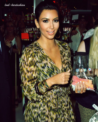Kim Kardashian pic #556083
