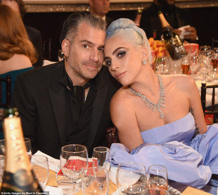 Lady Gaga pic #1098100