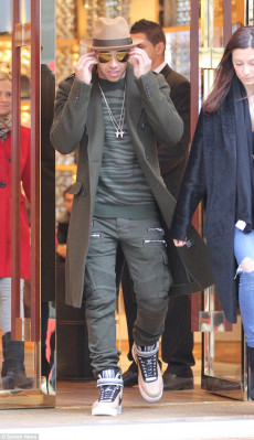 photo 23 in Lewis Hamilton gallery [id749701] 2014-12-21 00:00:00
