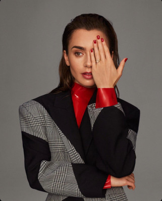 Lily Collins pic #1240236