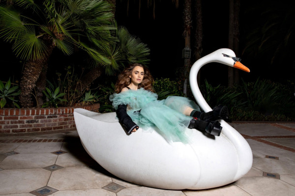 Lily Collins pic #1242633