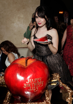 Lily Collins pic #462980