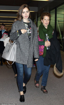 Lily Collins pic #746025