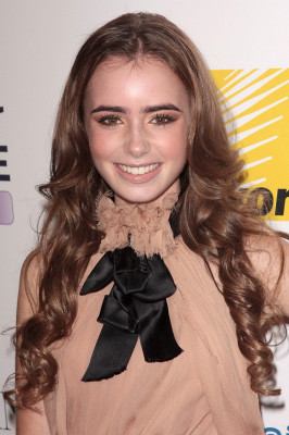 Lily Collins pic #393209