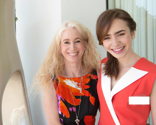 Lily Collins pic #671998