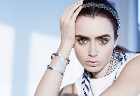 Lily Collins pic #833967