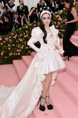 Lily Collins pic #1131071