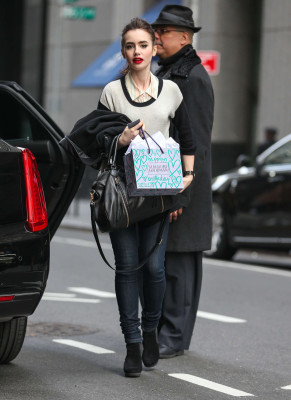 Lily Collins pic #600980