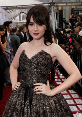 Lily Collins pic #462600