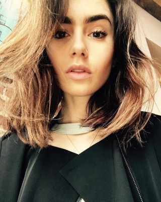 Lily Collins pic #930536